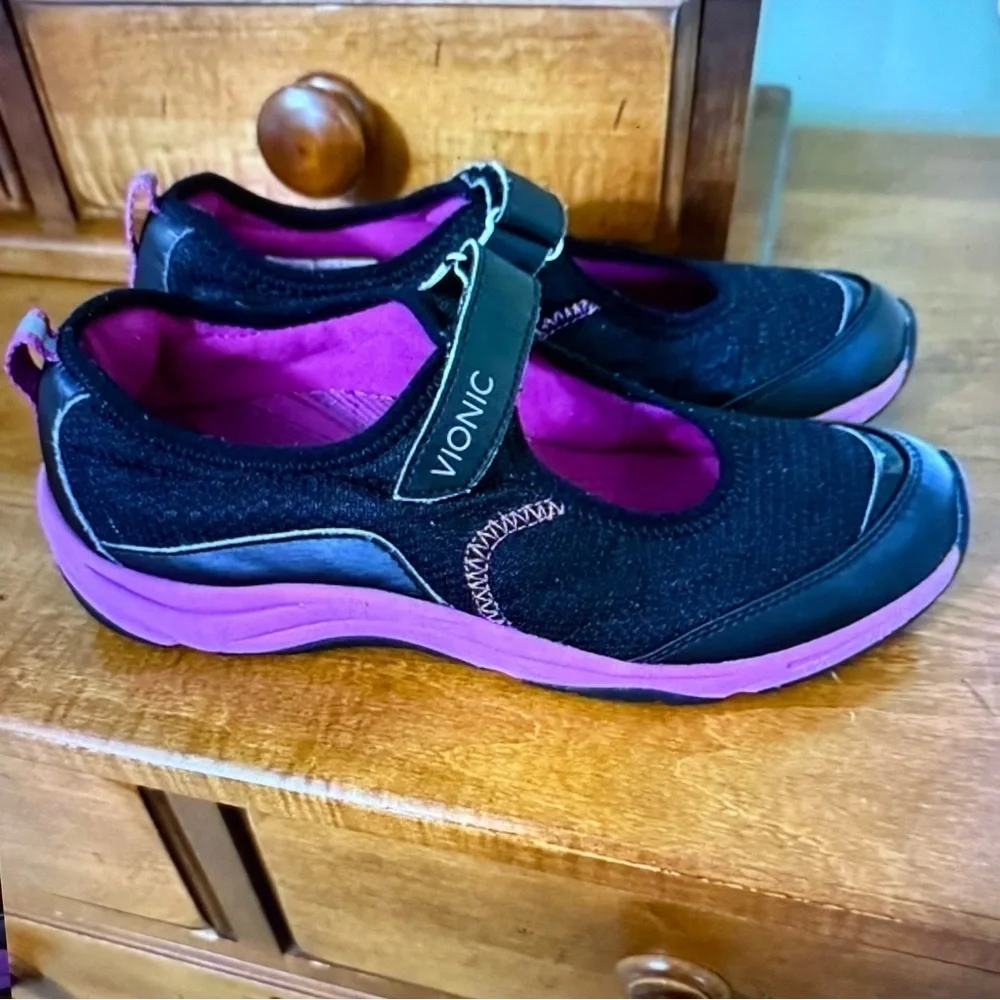Vionic Black and Pink Maryjane Athletic Shoes‎